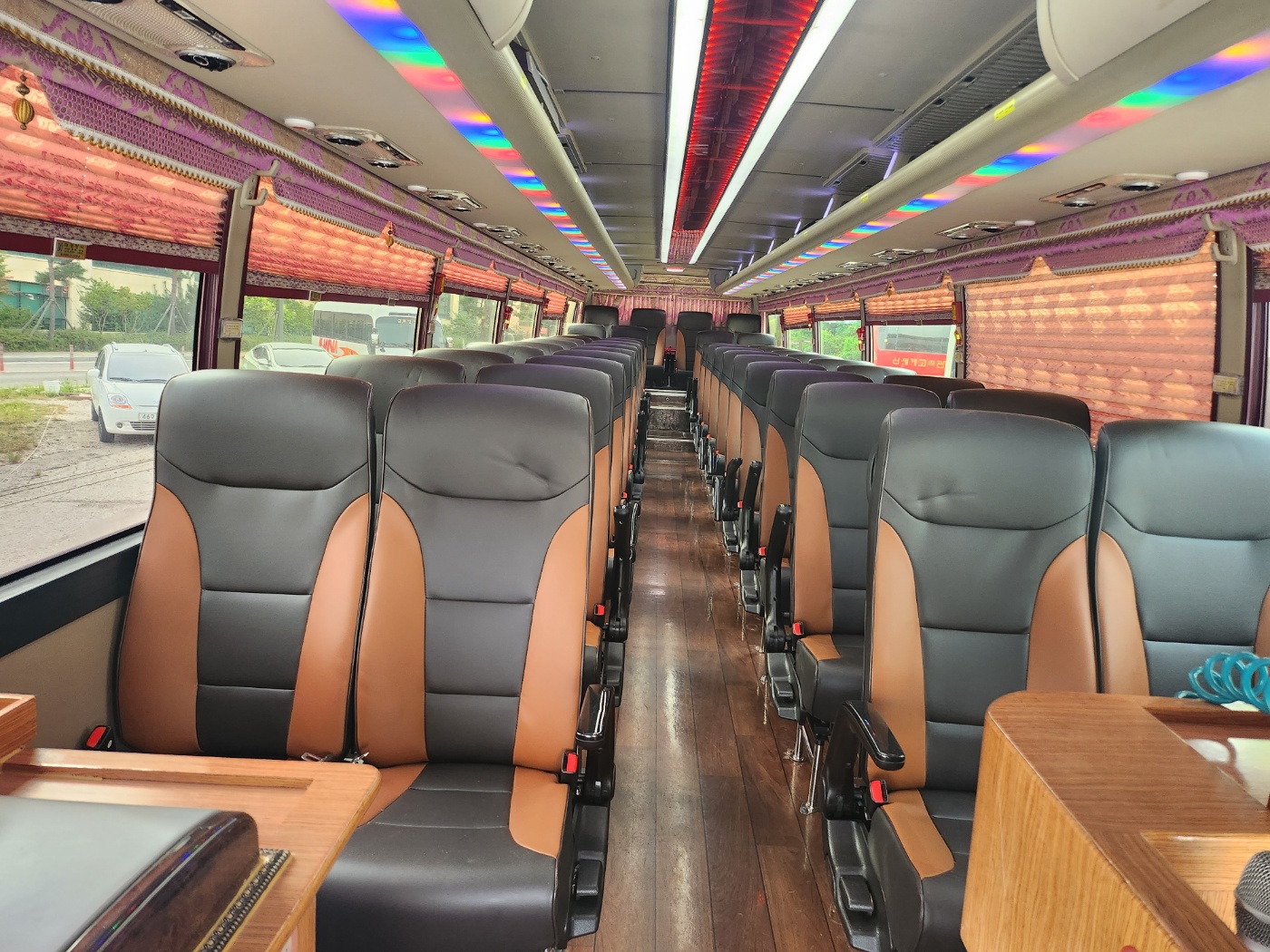 YourBus Korea Vehicle Photo 19